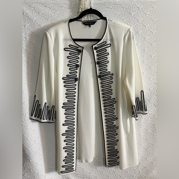 Ming Wang Cream Jacket with Black Trim and Embellished Buttons - Picture 4 of 7